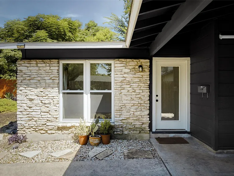 115 Frederick St — Photo 11