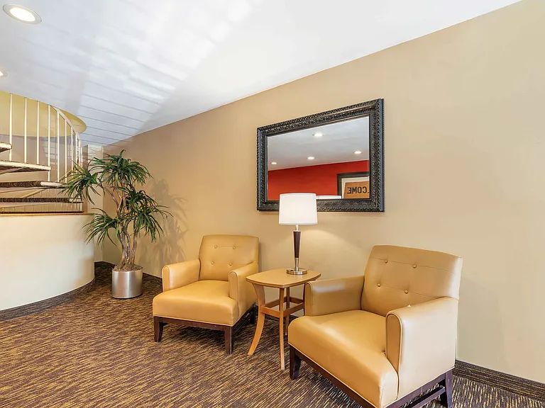Lobby and Guest Check-in