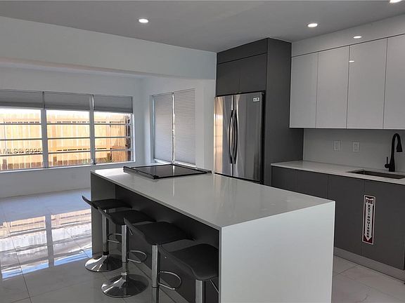 3rd image of 2100 N 57th Way