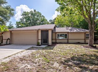 2072 Houndslake Dr, Winter Park, FL 32792