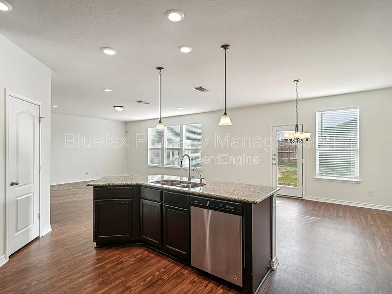 3306 Putnam Flds — Photo 11