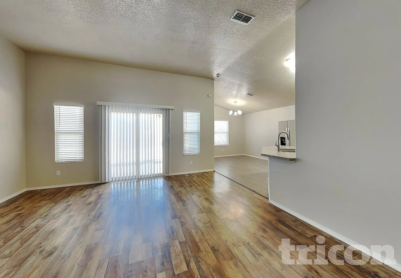129 Redwood Place SW Rio Rancho NM — Photo 2