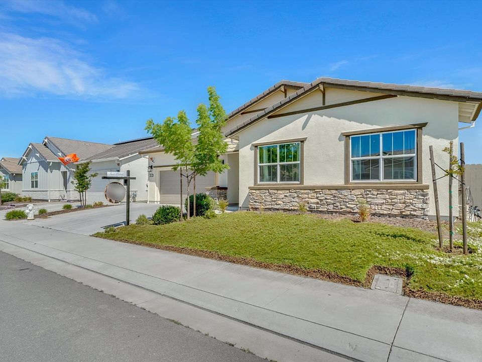 1st image of 854 Daffodil Drive