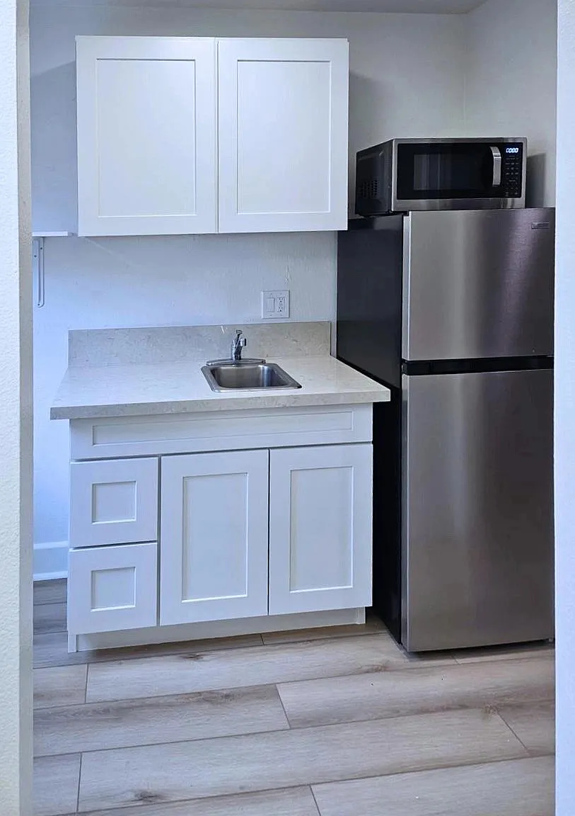 5122 Dunbar Dr — Photo 1