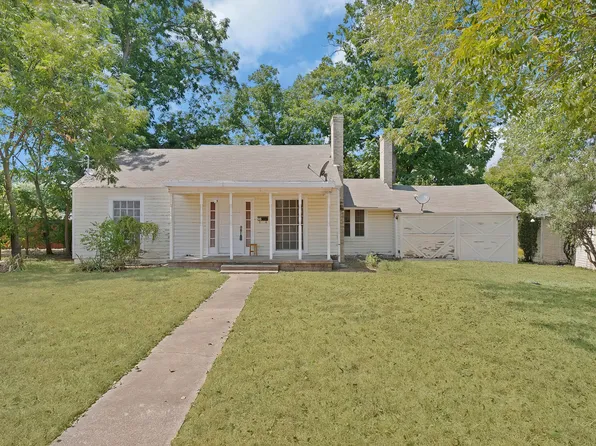 515 Frontier St, River Oaks, TX 76114