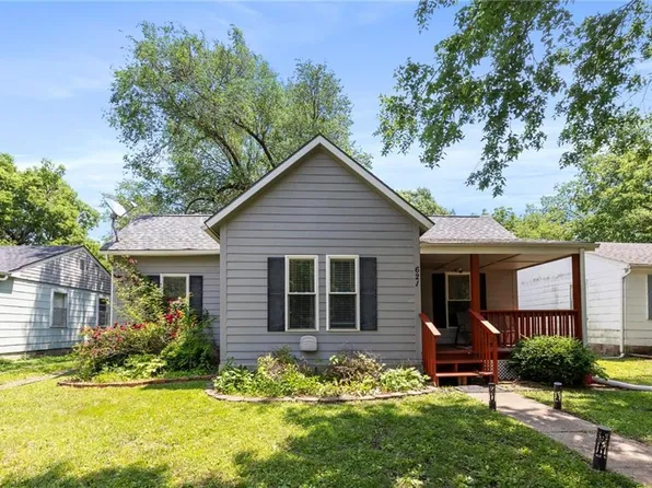 621 S Mulberry St, Ottawa, KS 66067