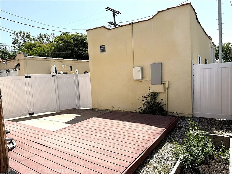 10832 Westminster Ave — Photo 17