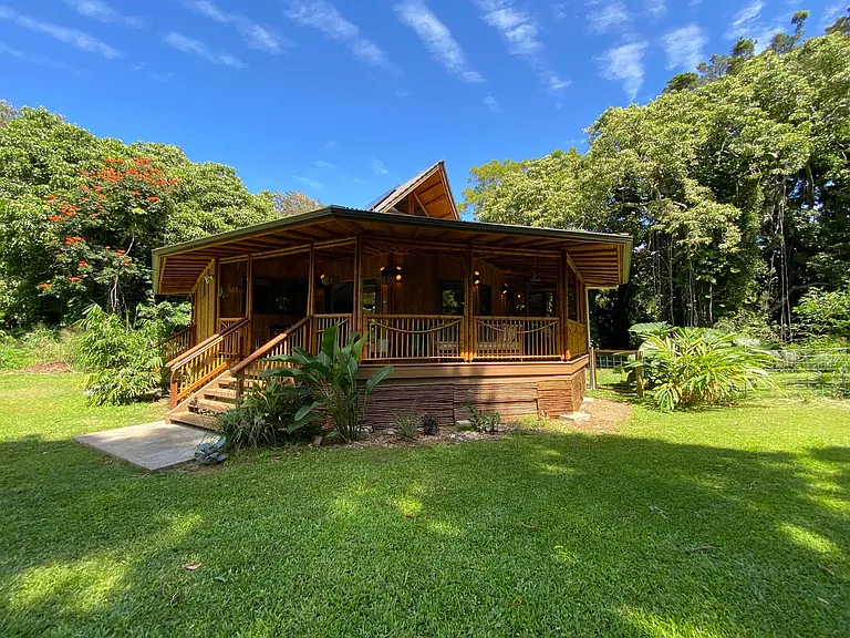 54-3867 Akoni Pule Hwy — Photo 1