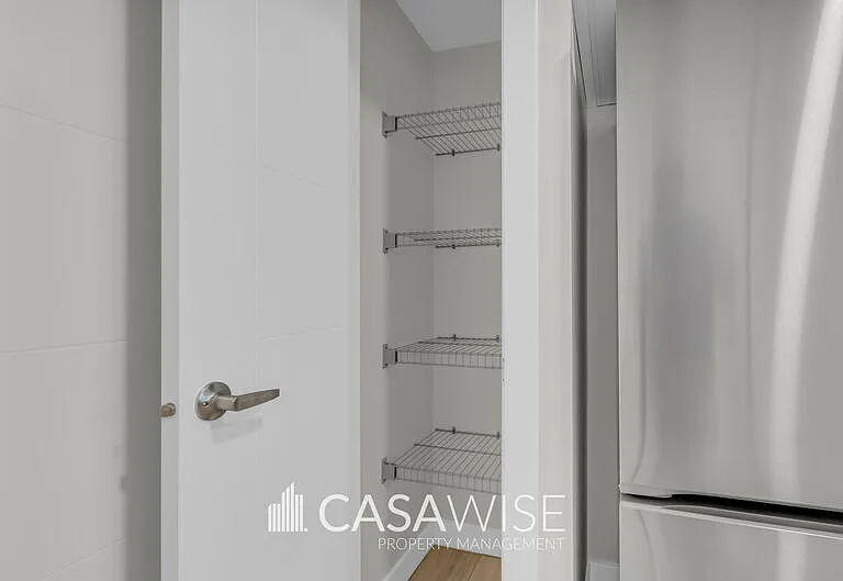 1067D Berg Pl #BASEMENT — Photo 11