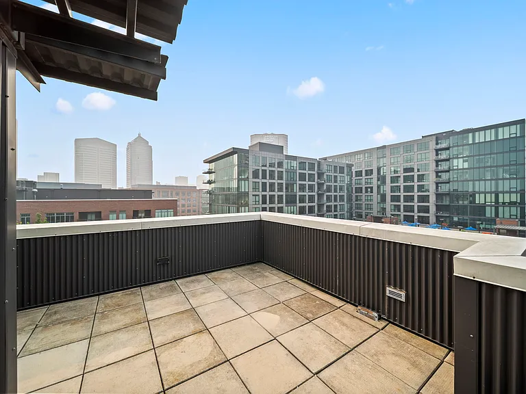 251 Daniel Burnham Sq #701 — Photo 30