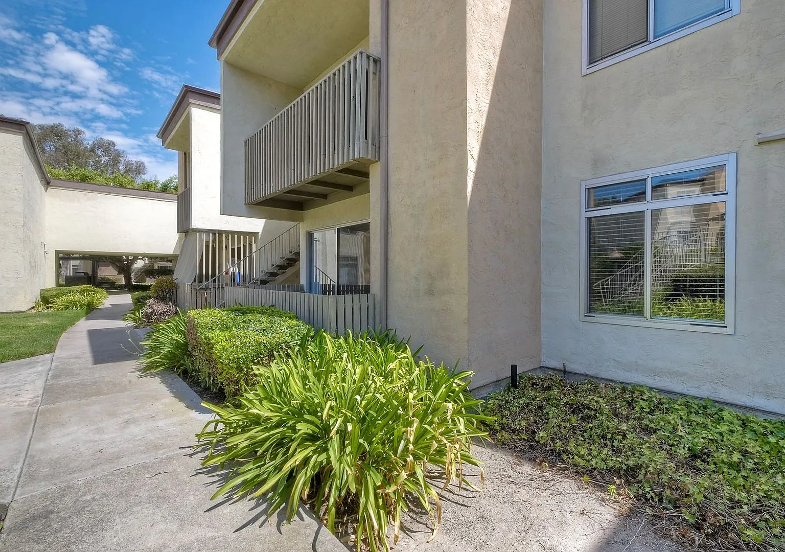 2024-042 432 Edgehill Lane Unit 193 — Photo 4