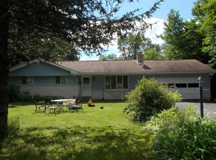 129 Keystone Ln, Tobyhanna, PA 18466