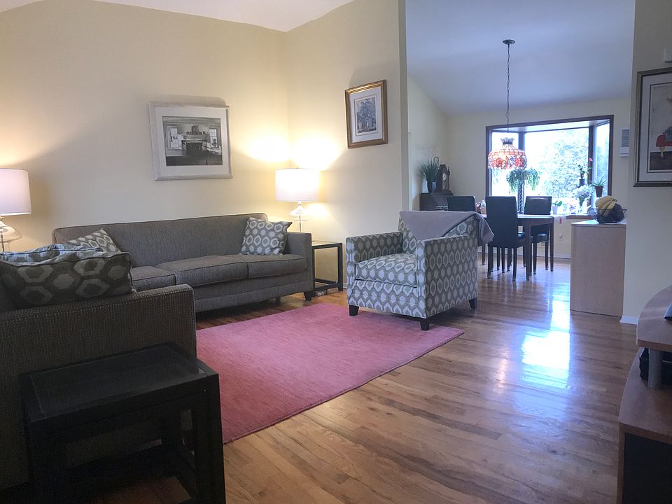 Open Floorplan, hardwoods