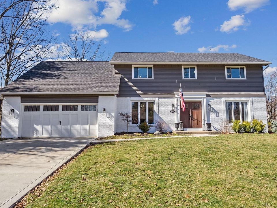 1st image of 465 Buckhorn Ct