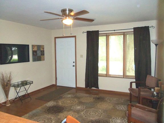 3rd image of 25210 W Carson Dr