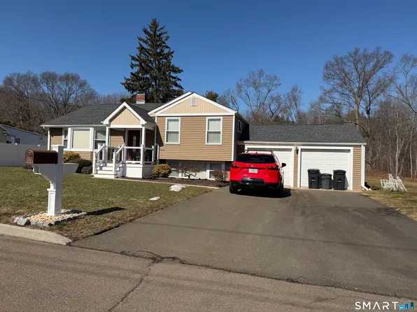 19 Gloria Place, East Haven, CT 06512