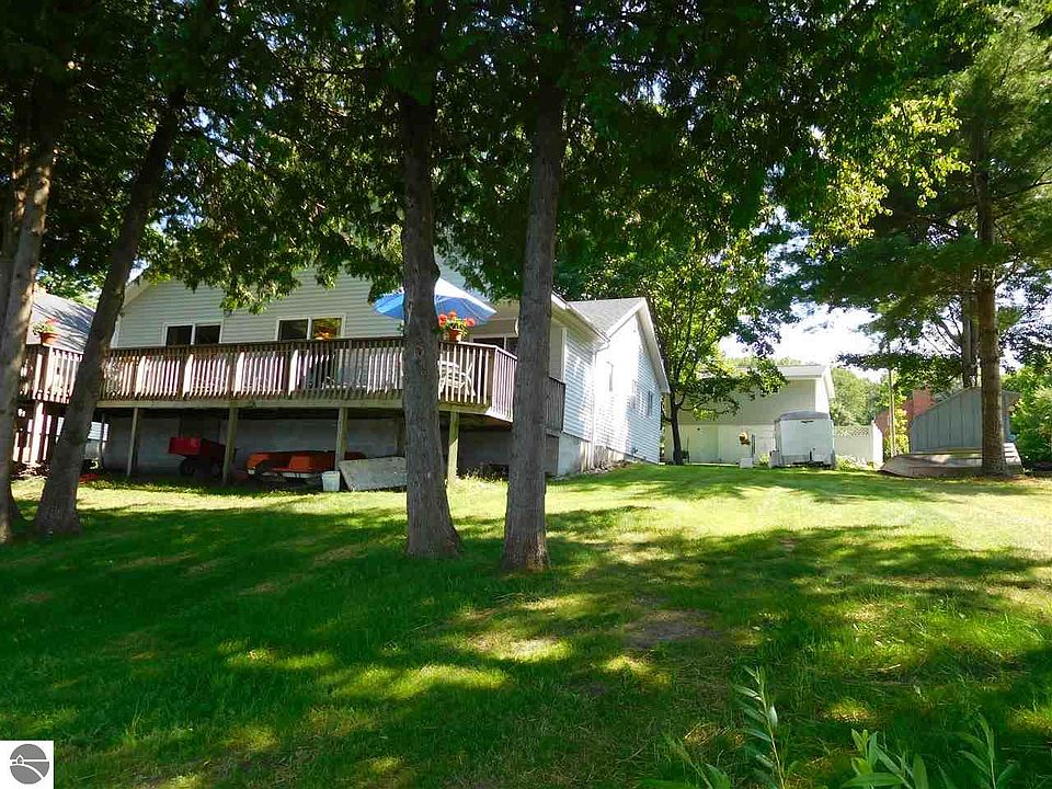 1st image of 6967 Crystal Springs Rd
