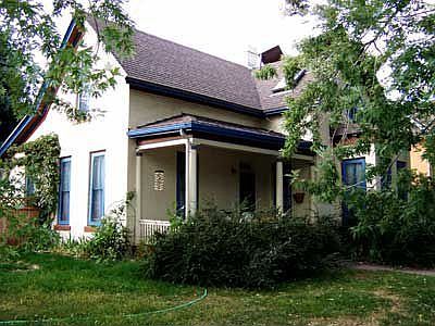 Sighting of the house looking southwest.