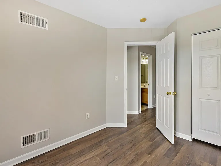 158 Sara Ln — Photo 14