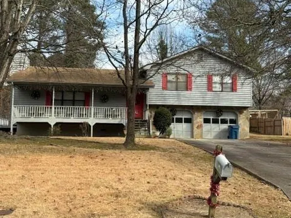 1208 Gate Post Ln, Lawrenceville, GA 30044