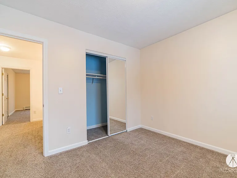 1100 W Nugget Ave — Photo 17