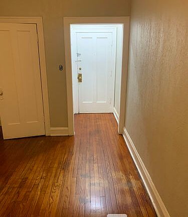 2nd image of 6319 S Artesian Ave APT 1A