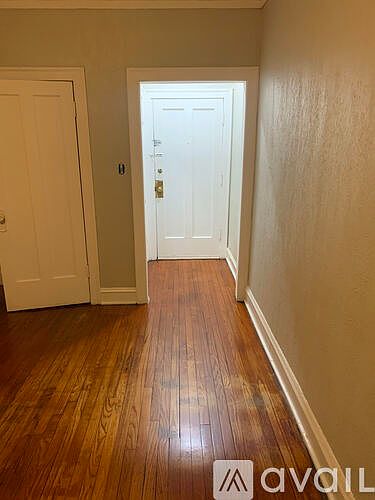 1st image of 6319 S Artesian Ave APT 2A