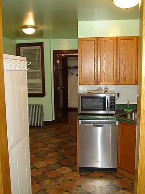 Rented by Ulas Real Estates Inc | media 8