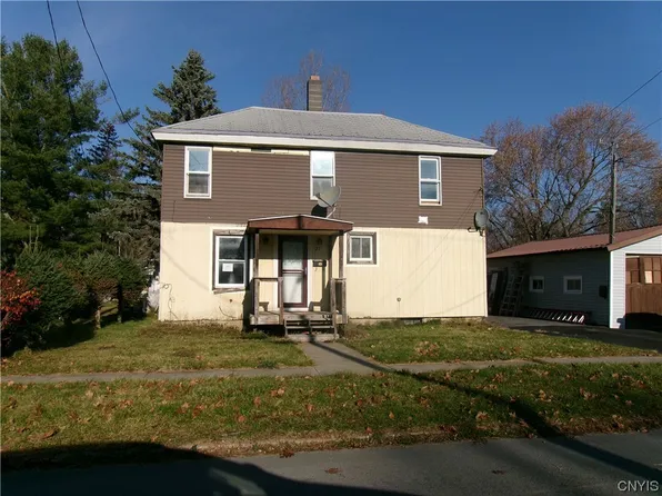 21 Avery Ave, Alexandria Bay, NY 13607