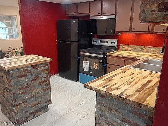 4th image of 510 E Simkins Rd