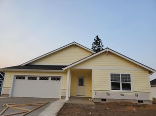 218 Retirement Ln, Cave Junction, OR 97523