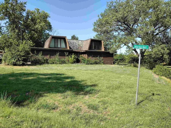 1401 S Hornecker Dr, Wichita, KS 67235