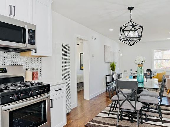 5th image of 4484 Marlborough Ave