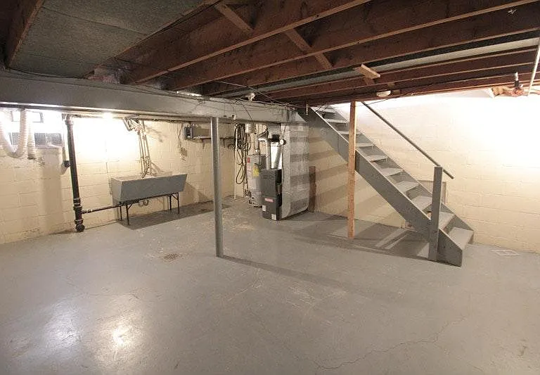 419 Franklin Ave #C — Photo 7