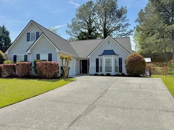 1325 Richland Creek Ct, Buford, GA 30518