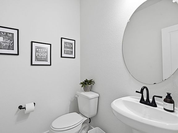 5th image of 3905 Bluestem Blvd