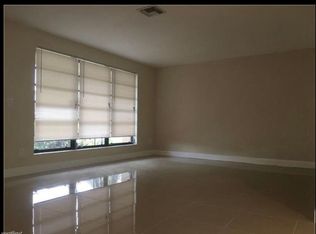 321 NW 206th Ter, Miami Gardens, FL 33169