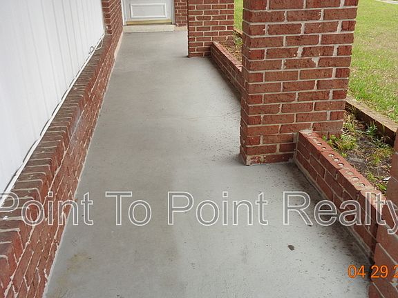 3rd image of 1204 Crown Dr