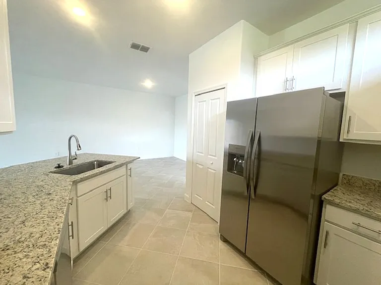 5316 Crystal Harbor Cv — Photo 4