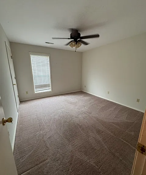 901 Shannon Dr #B — Photo 4