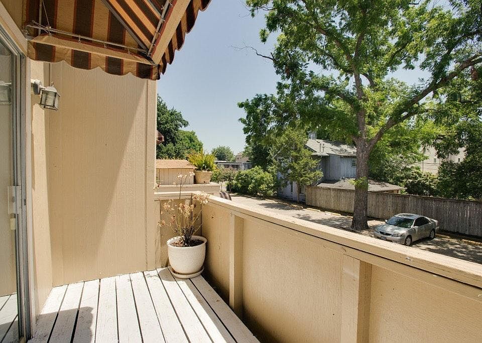1st image of 4327 Holland Ave APT 213A