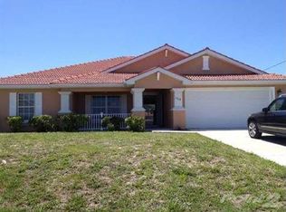 208 SW 31st Pl, Cape Coral, FL 33991