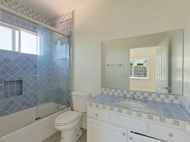 22100 Tiara St — Photo 50
