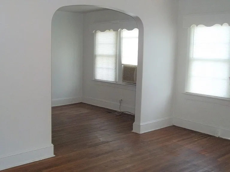 206 Hudson St — Photo 10