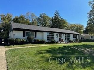 8890 Meadow View Dr, West Chester, OH