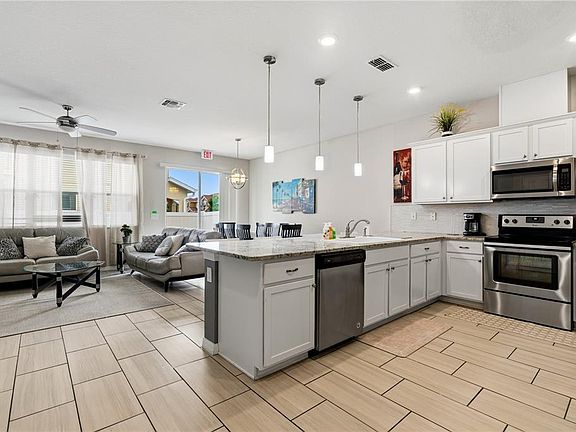 4th image of 5152 Adelaide Dr