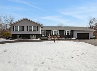 5 S Wodenethe Dr, Beacon, NY 12508