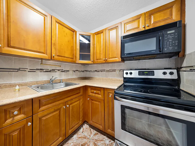 301 NW 177th St #201 — Photo 9