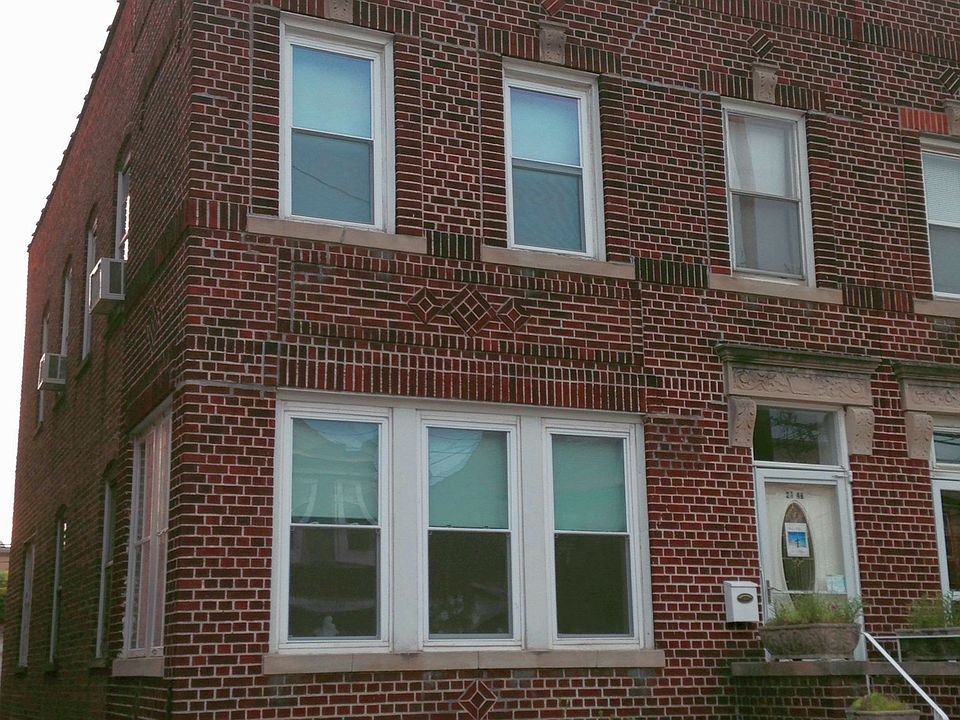 1st image of 2148 41st St