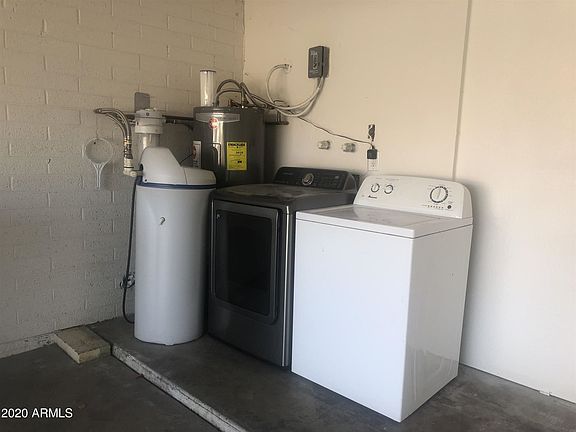 4th image of 4549 W Laurel Ln